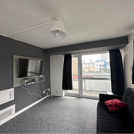 Spacious,1 Bed, Balcony, Southwark Central London Bagian luar foto