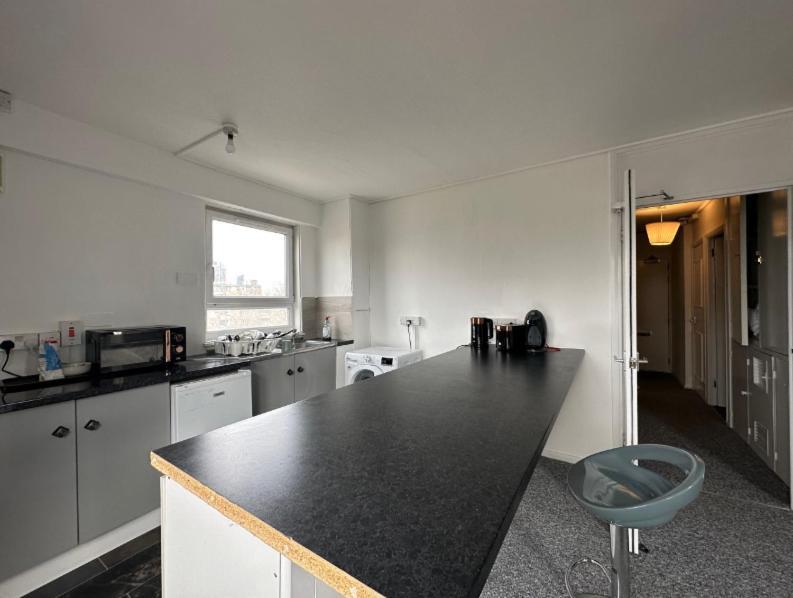 Spacious,1 Bed, Balcony, Southwark Central London Bagian luar foto